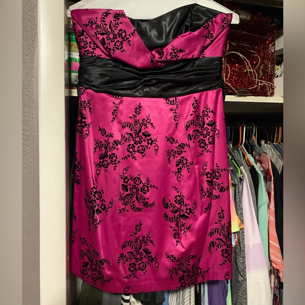 Strapless dress